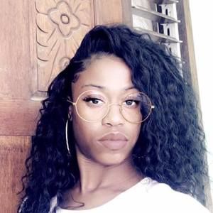 Meet your Posher, Meisha boo